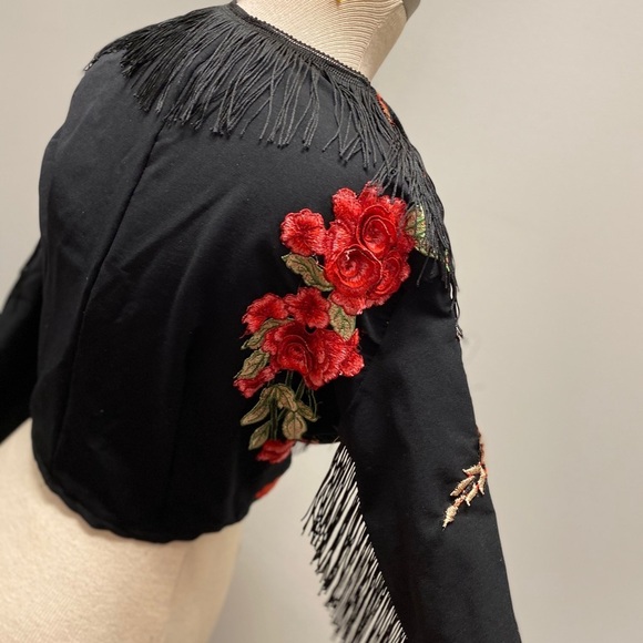 “Fringe and roses” jacket - Picture 10 of 12